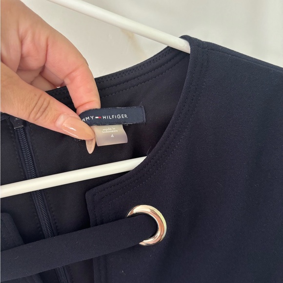 Tommy Hilfiger Navy Dress Sz 4 - Picture 3 of 4